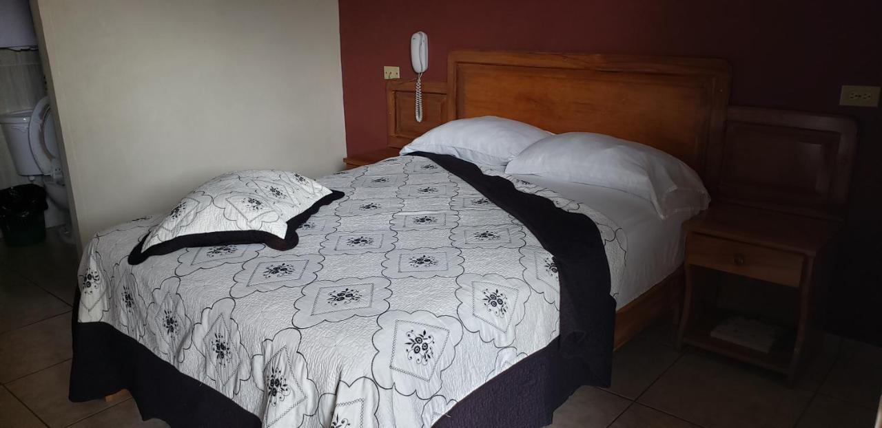 Hotel Residencial Panamericano David Room photo